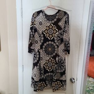 Black and white knee length dress. Size XL